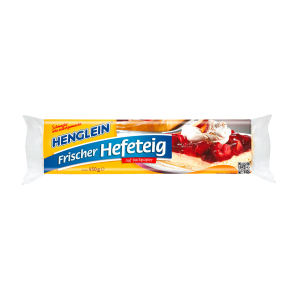 Henglein Frischer Hefeteig für Blechkuchen ausgerollt auf Backpapier 450g