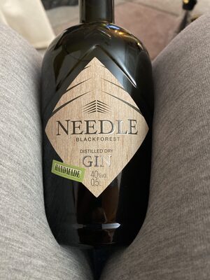 Needle Black Forest Distilled Dry GIN 40% 0,5l