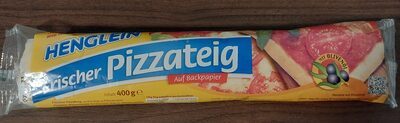 Henglein Frischer Pizzateig im Backblechform 27x36cm ausgerollt auf Backpapier 400g