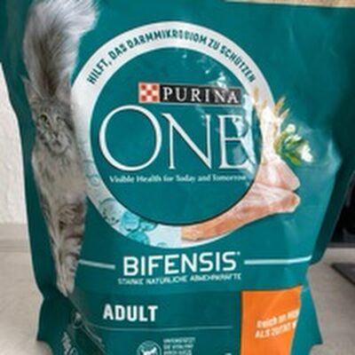 One Adult Huhn 750g