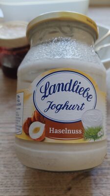 Landliebe Joghurt mit erlesenen Haselnüssen 3,8% 500g MW