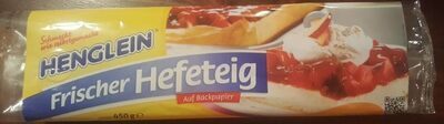 Henglein Frischer Hefeteig für Blechkuchen ausgerollt auf Backpapier 450g